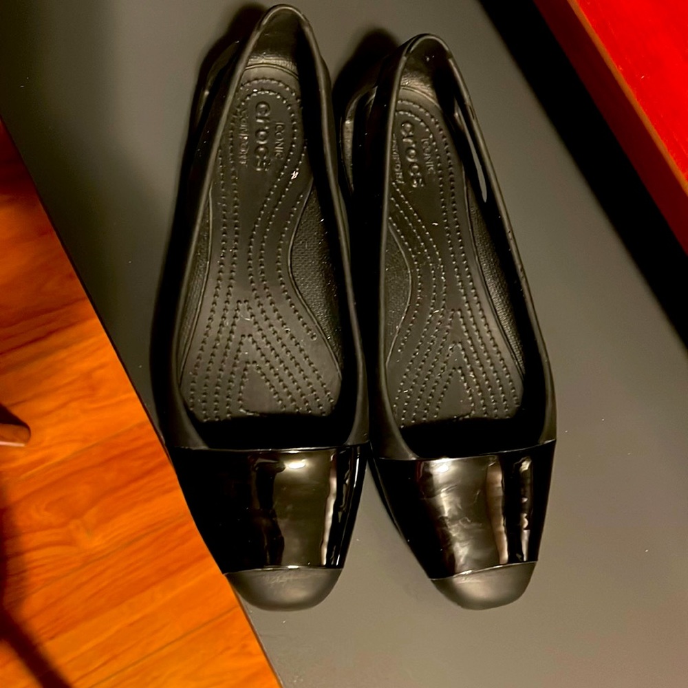 WOMEN’S CROCS AT WORK™ FLAT